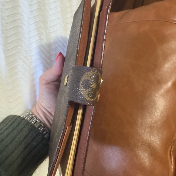 Louis Vuitton Monogram Agenda Cover - Picture 5 of 12